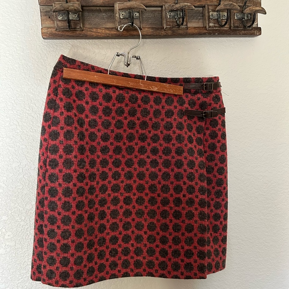 COPY - EUC wool Boden skirt! Classic style, retro print.